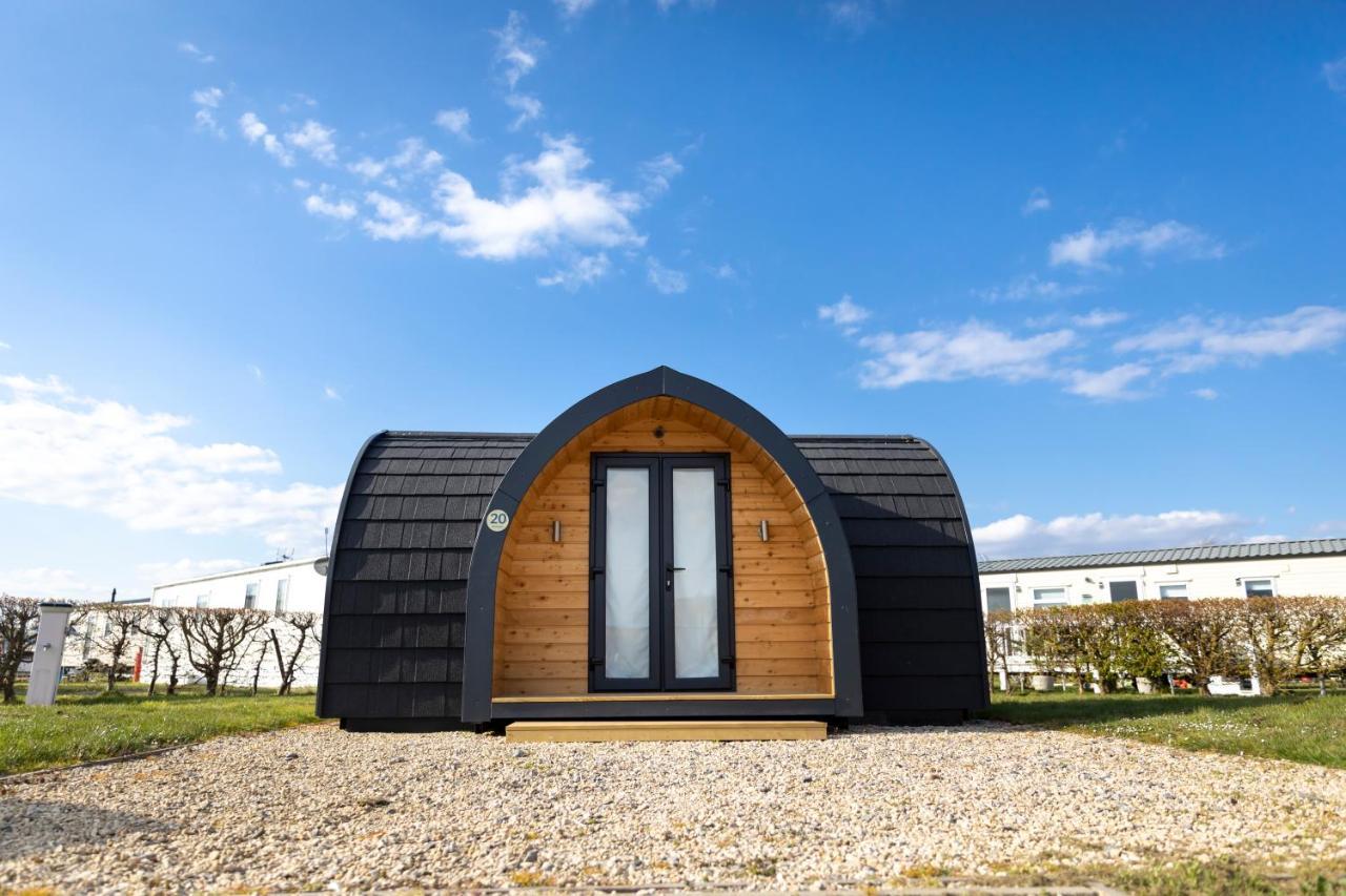 Hotel Camping Pods, Dovercourt Holiday Park à Harwich Extérieur photo
